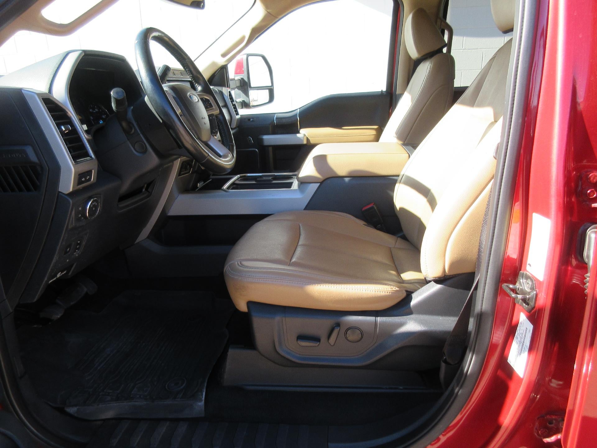 2022 Ford Super Duty F-350 SRW LARIAT 4WD Crew Cab 6.75' Box