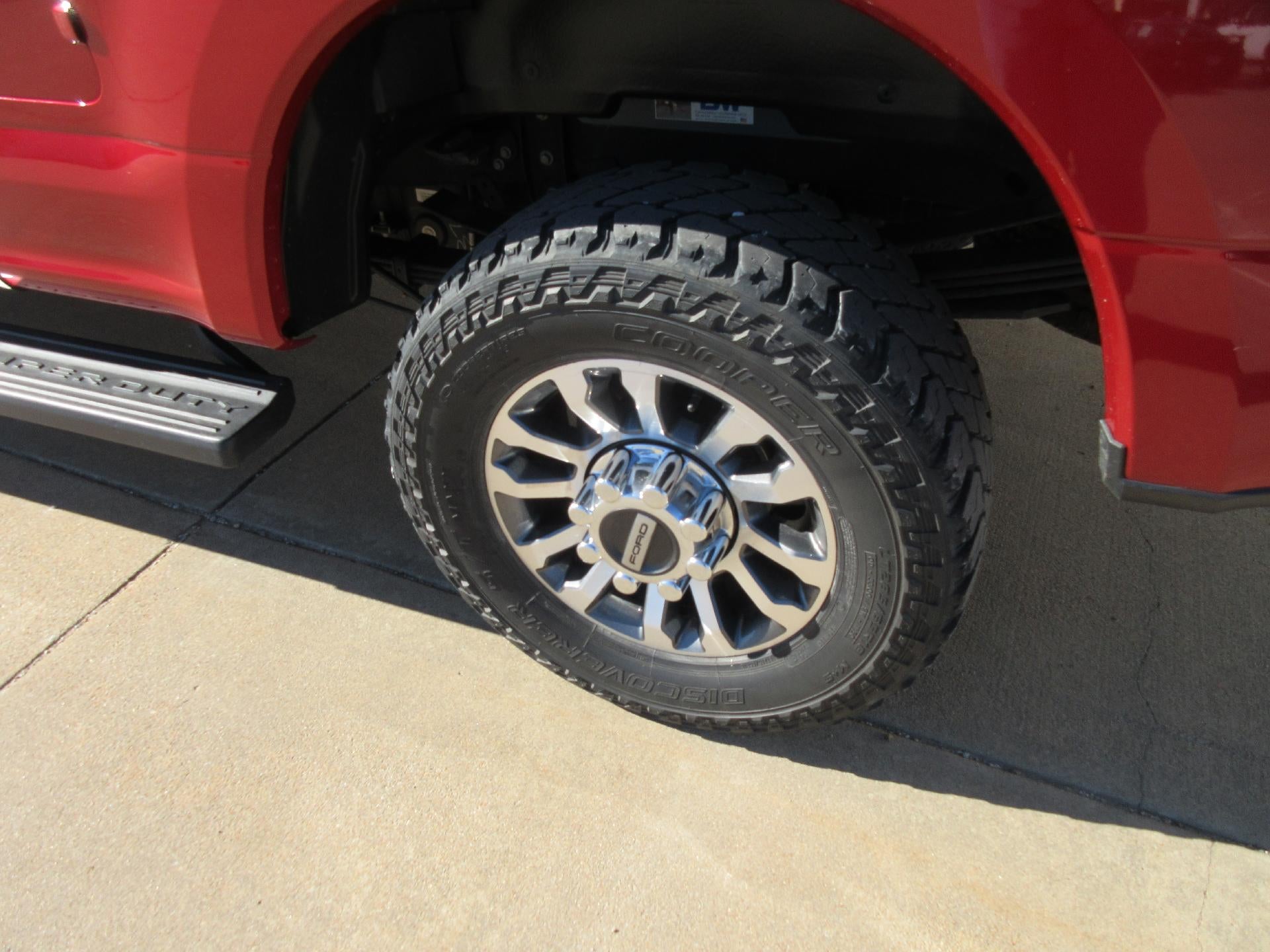 2022 Ford Super Duty F-350 SRW LARIAT 4WD Crew Cab 6.75' Box