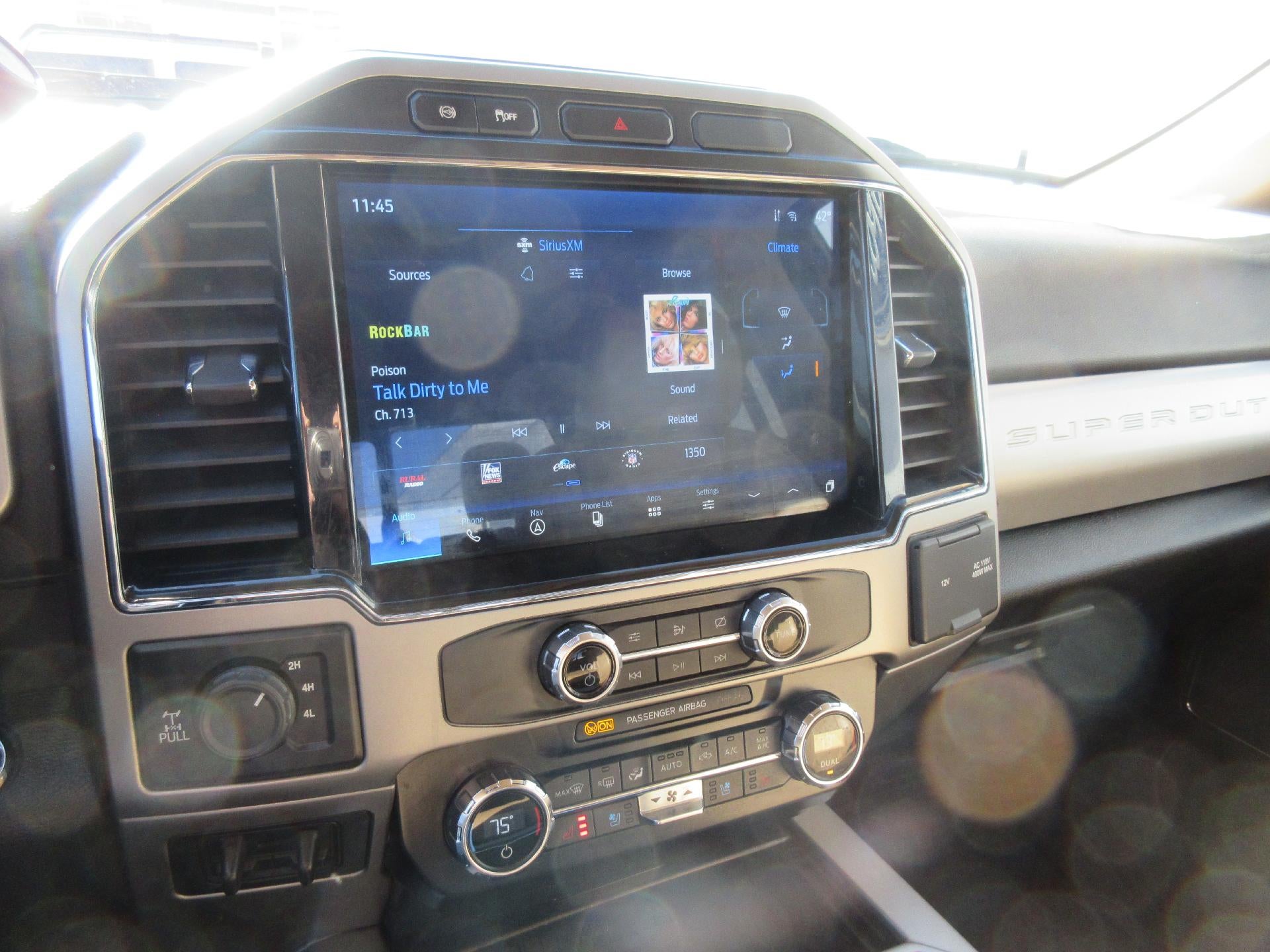 2022 Ford Super Duty F-350 SRW LARIAT 4WD Crew Cab 6.75' Box