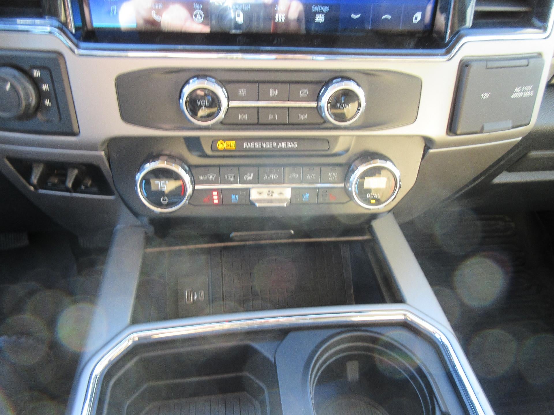 2022 Ford Super Duty F-350 SRW LARIAT 4WD Crew Cab 6.75' Box