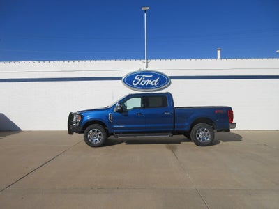 2022 Ford Super Duty F-350 SRW LARIAT 4WD Crew Cab 6.75' Box