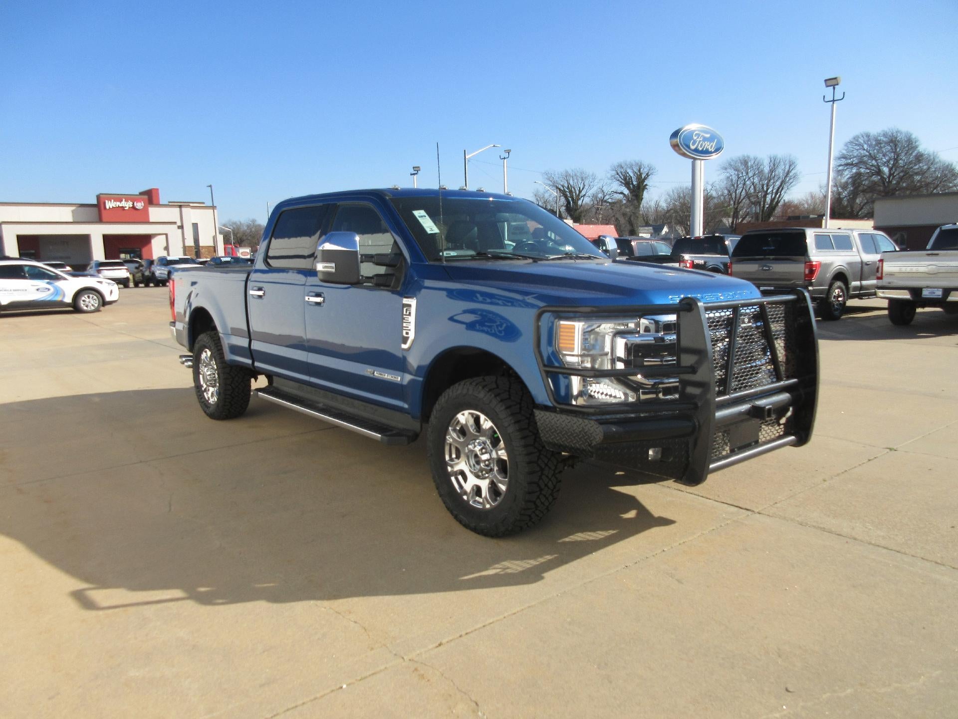 2022 Ford Super Duty F-350 SRW LARIAT 4WD Crew Cab 6.75' Box