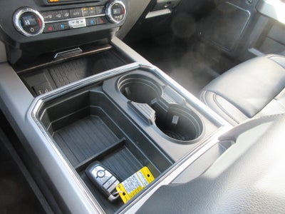 2022 Ford Super Duty F-350 SRW LARIAT 4WD Crew Cab 6.75' Box