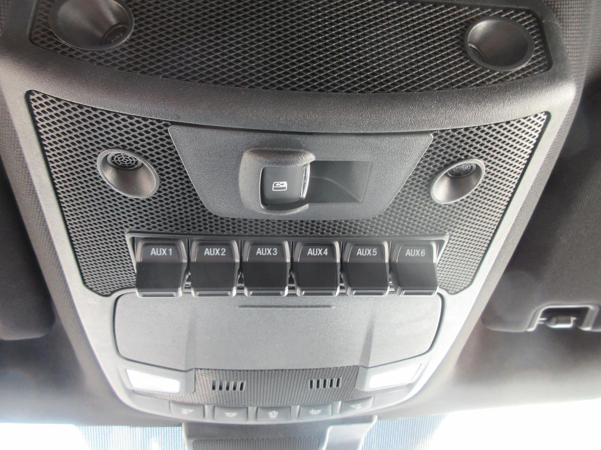 2022 Ford Super Duty F-350 SRW LARIAT 4WD Crew Cab 6.75' Box