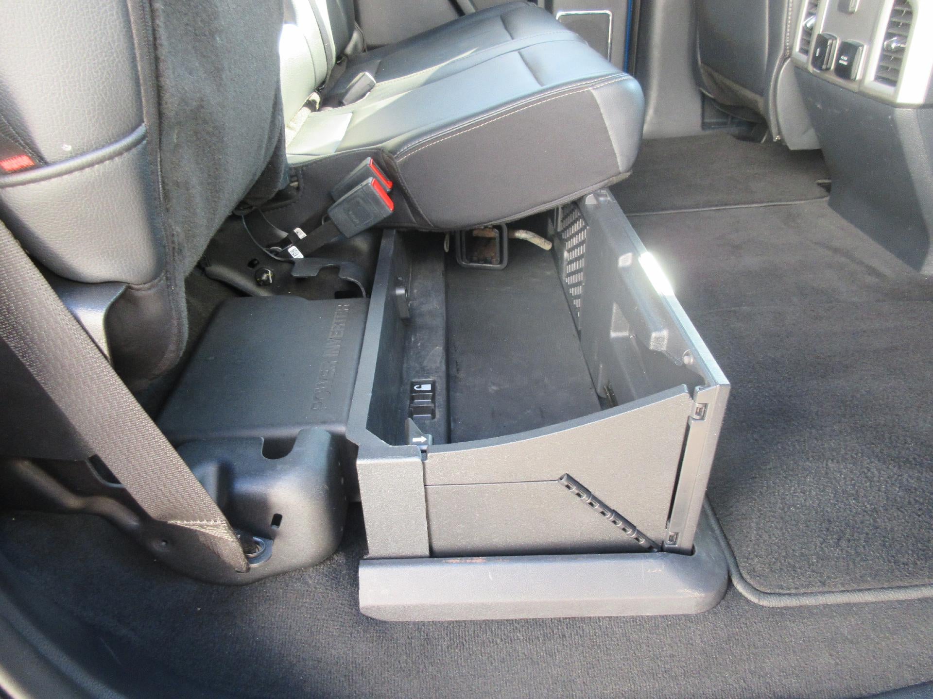 2022 Ford Super Duty F-350 SRW LARIAT 4WD Crew Cab 6.75' Box