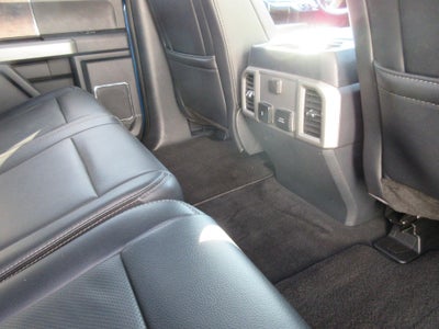 2022 Ford Super Duty F-350 SRW LARIAT 4WD Crew Cab 6.75' Box