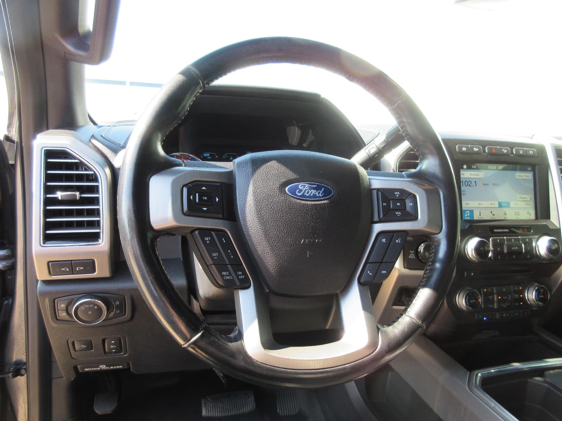 2018 Ford Super Duty F-350 SRW Platinum 4WD Crew Cab 6.75' Box
