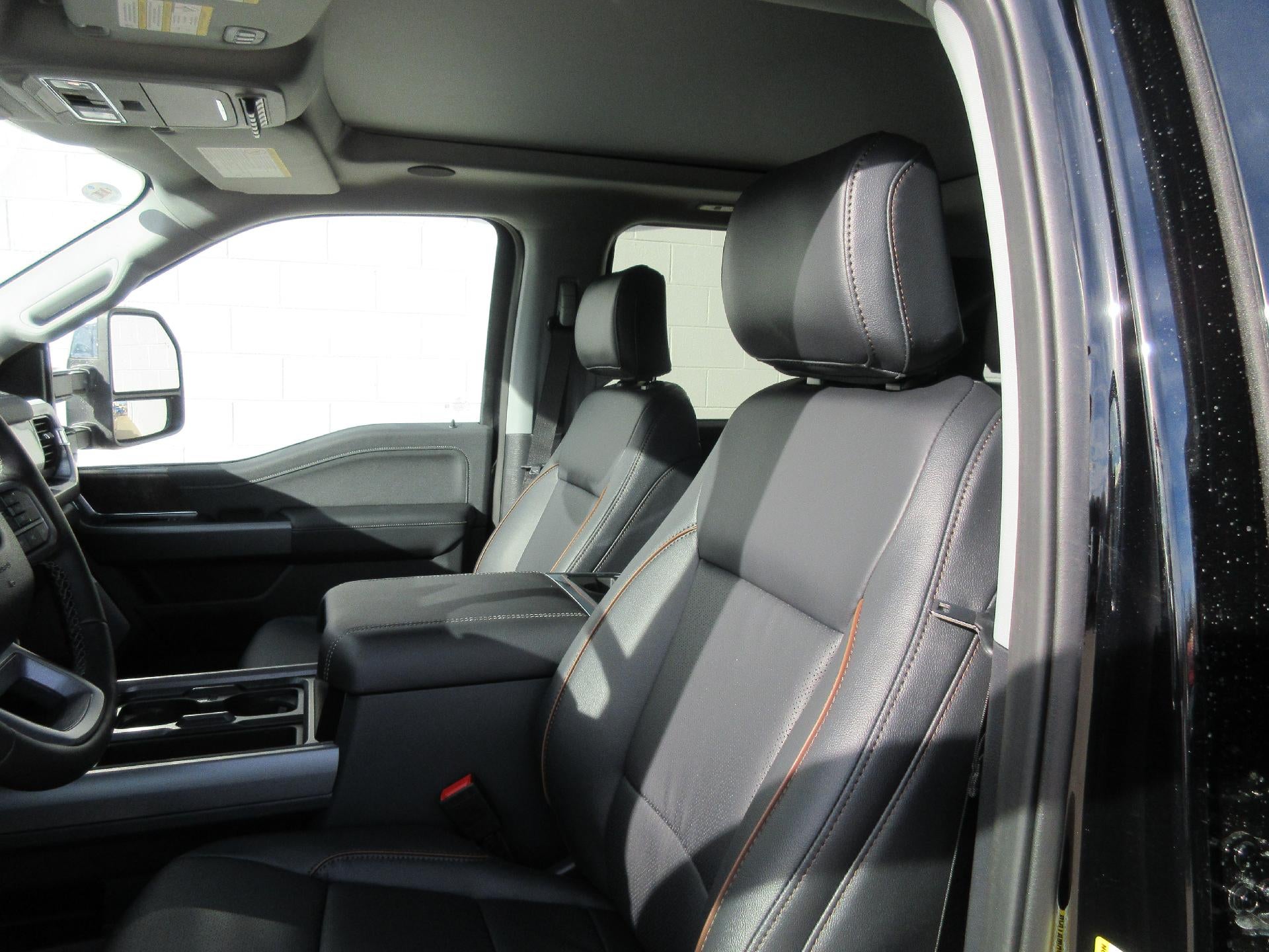 2026 Ford Super Duty F-350 SRW XL 4WD Crew Cab 6.75' Box