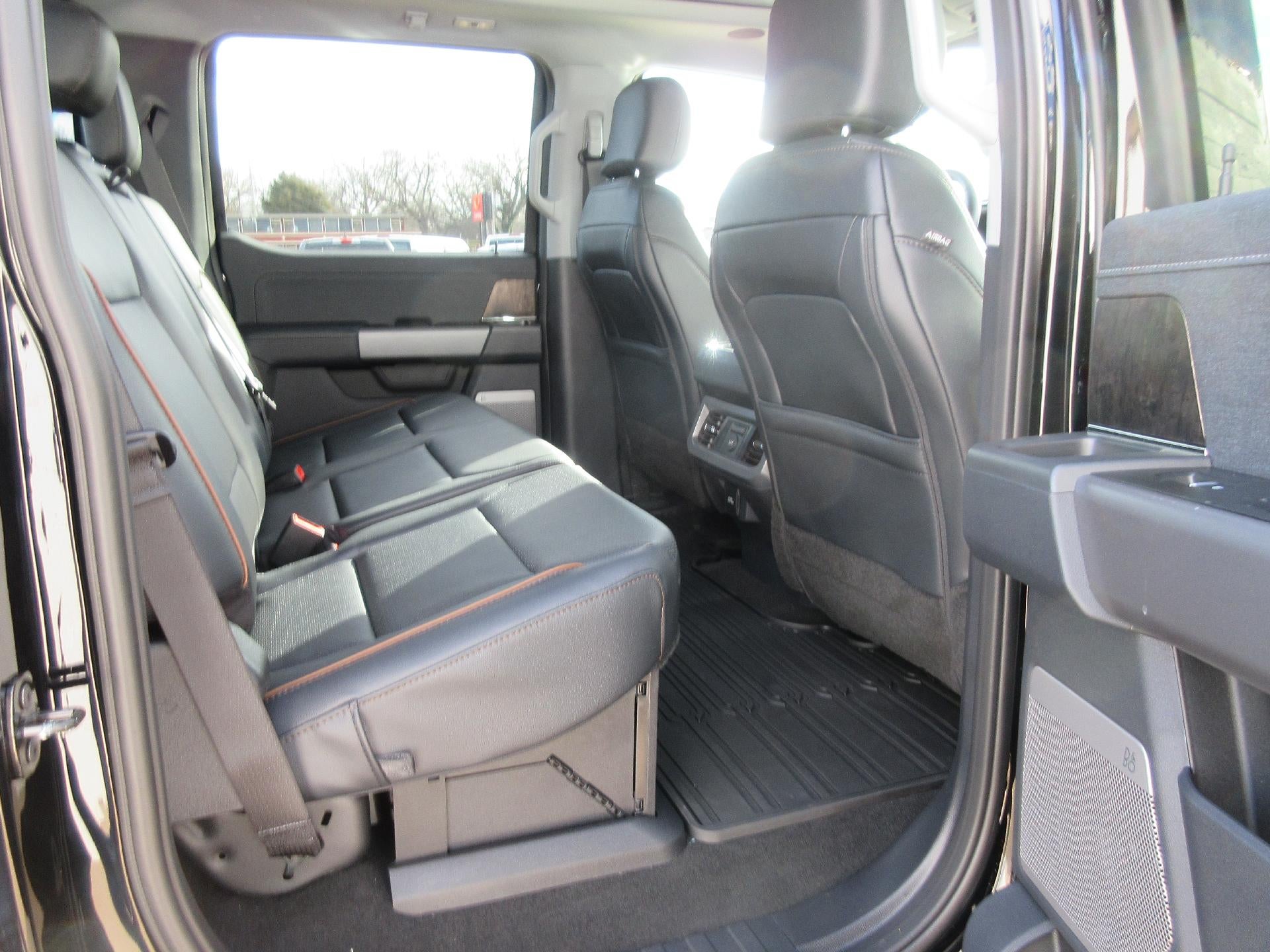 2026 Ford Super Duty F-350 SRW XL 4WD Crew Cab 6.75' Box