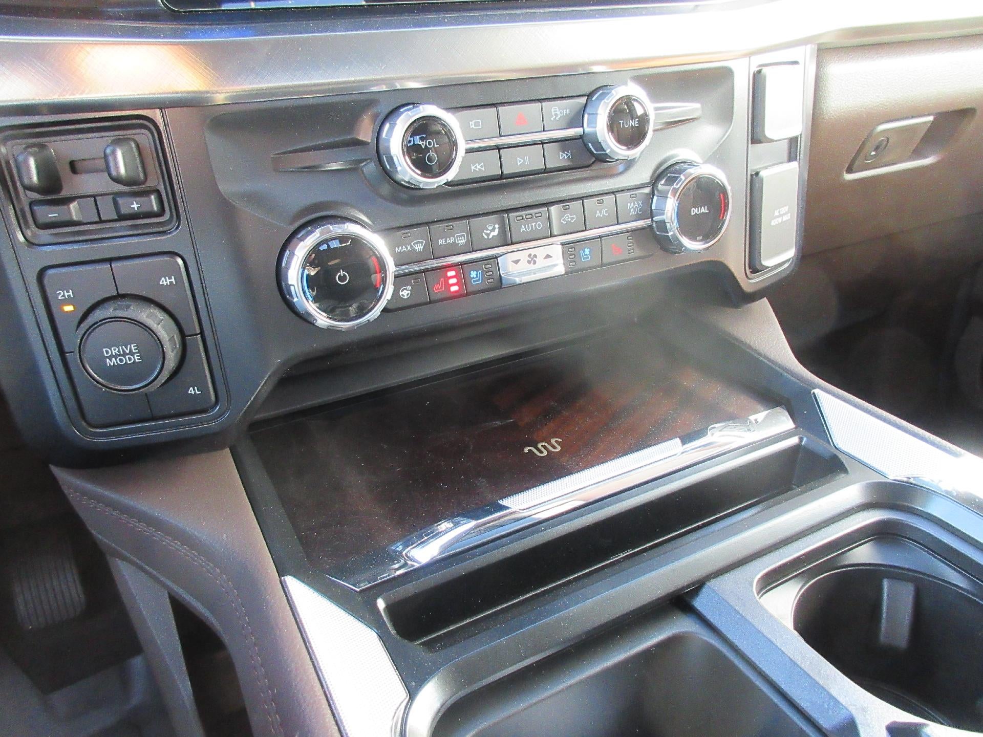 2026 Ford Super Duty F-350 DRW King Ranch 4WD Crew Cab 8' Box