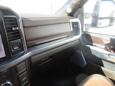 2026 Ford Super Duty F-350 DRW King Ranch 4WD Crew Cab 8' Box