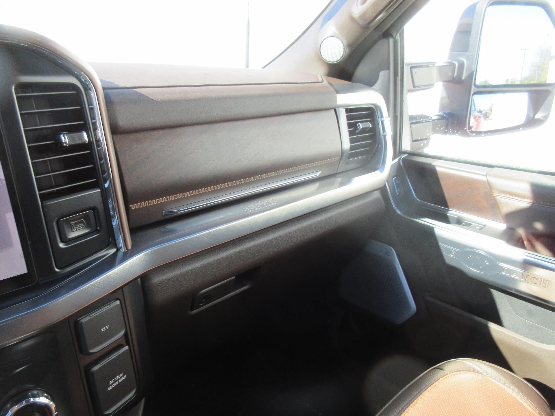 2026 Ford Super Duty F-350 DRW King Ranch 4WD Crew Cab 8' Box