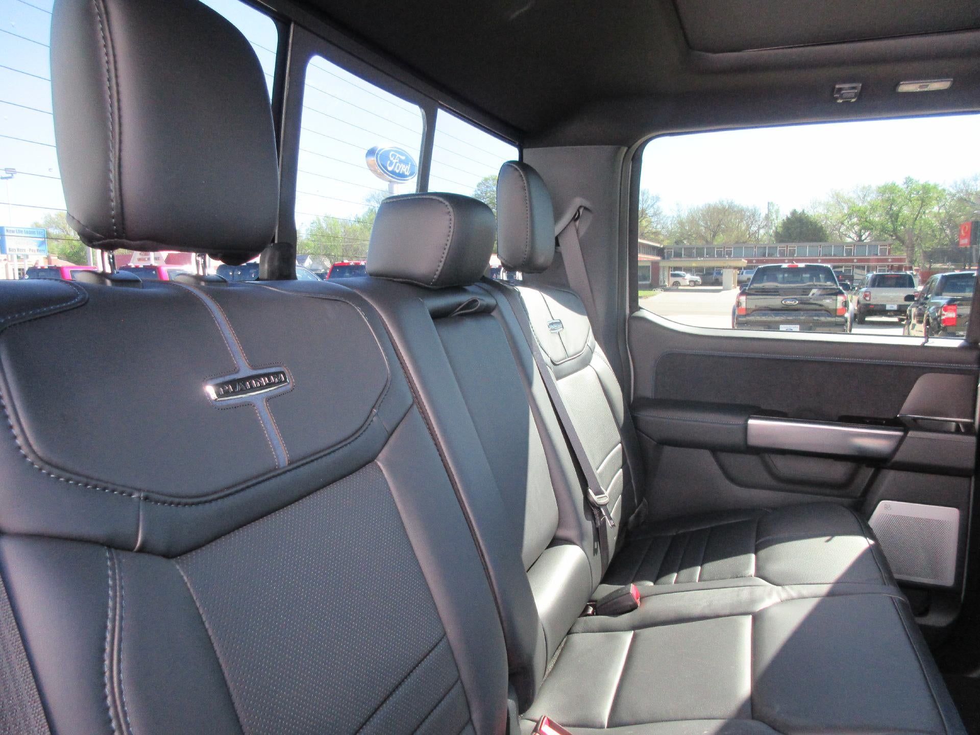 2026 Ford Super Duty F-350 DRW Platinum 4WD Crew Cab 8' Box