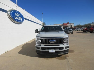 2026 Ford Super Duty F-350 DRW Platinum 4WD Crew Cab 8' Box