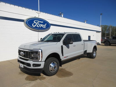 2026 Ford Super Duty F-350 DRW Platinum 4WD Crew Cab 8' Box