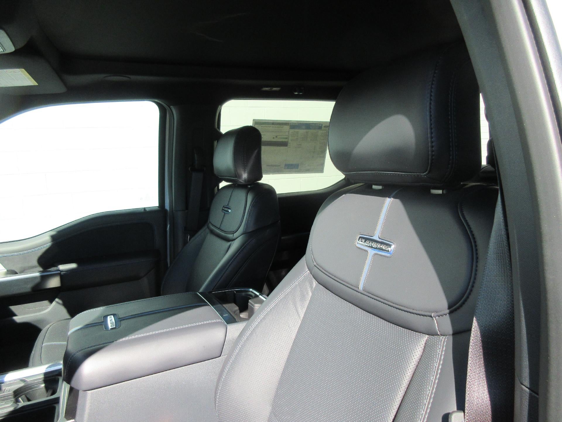 2026 Ford Super Duty F-350 DRW Platinum 4WD Crew Cab 8' Box