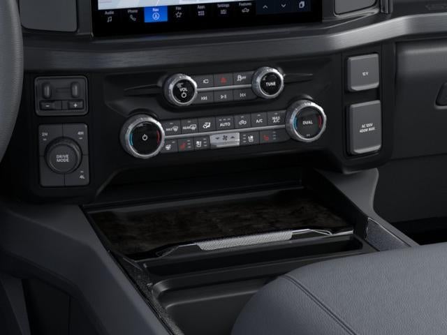 2026 Ford Super Duty F-350 DRW LARIAT 4WD Crew Cab 8' Box