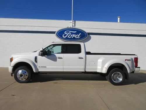 2018 Ford Super Duty F-450 DRW Limited 4WD Crew Cab 8' Box
