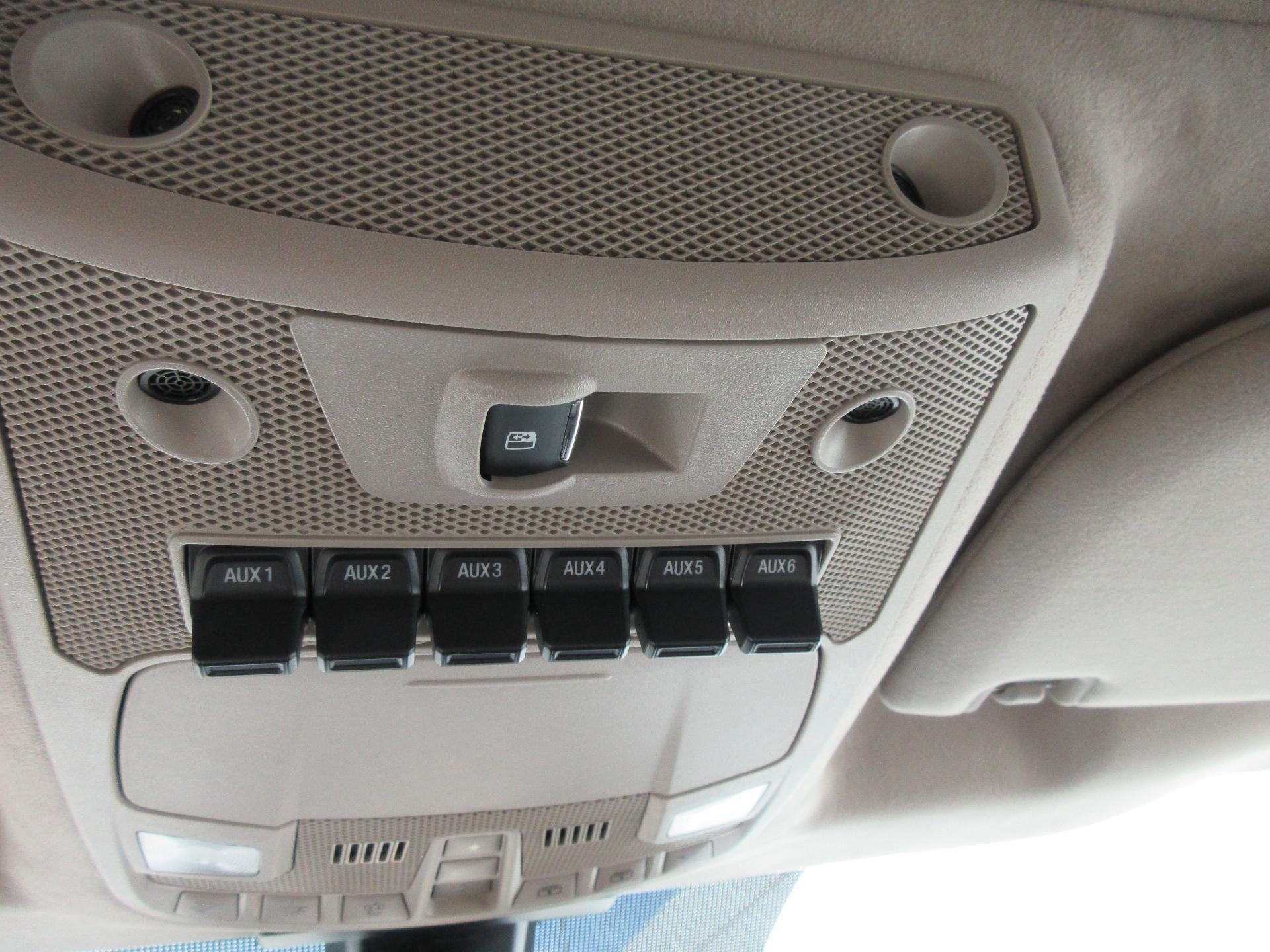 2018 Ford Super Duty F-450 DRW Limited 4WD Crew Cab 8' Box