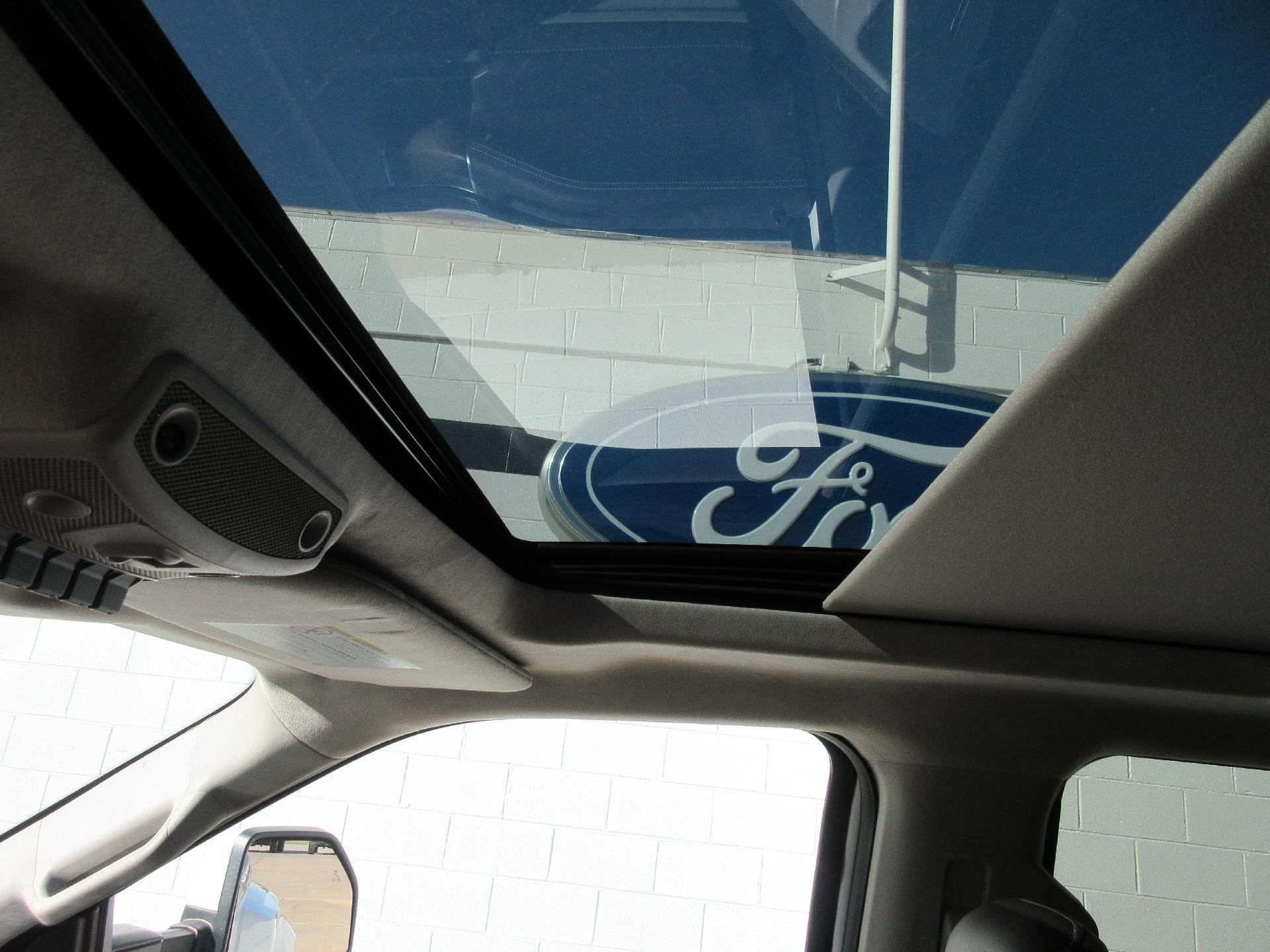 2018 Ford Super Duty F-450 DRW Limited 4WD Crew Cab 8' Box