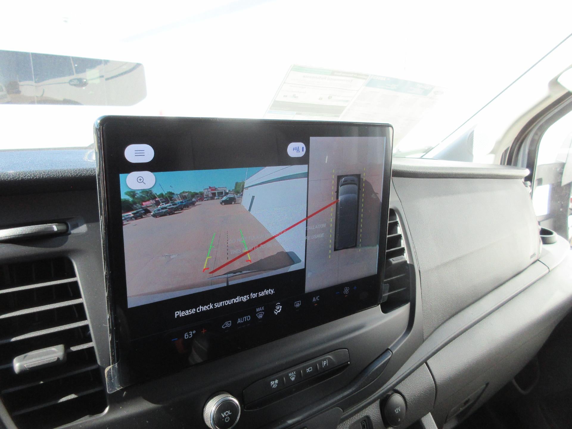 2025 Ford Transit Cargo Van T-250 148" Med Rf 9070 GVWR RWD