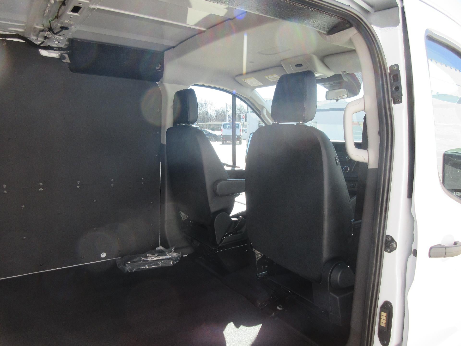 2025 Ford Transit Cargo Van T-250 148" Low Rf 9070 GVWR RWD