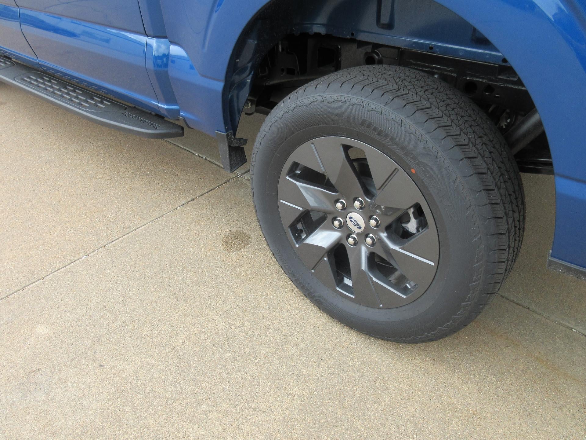 2025 Ford F-150 STX 4WD SuperCrew 5.5' Box