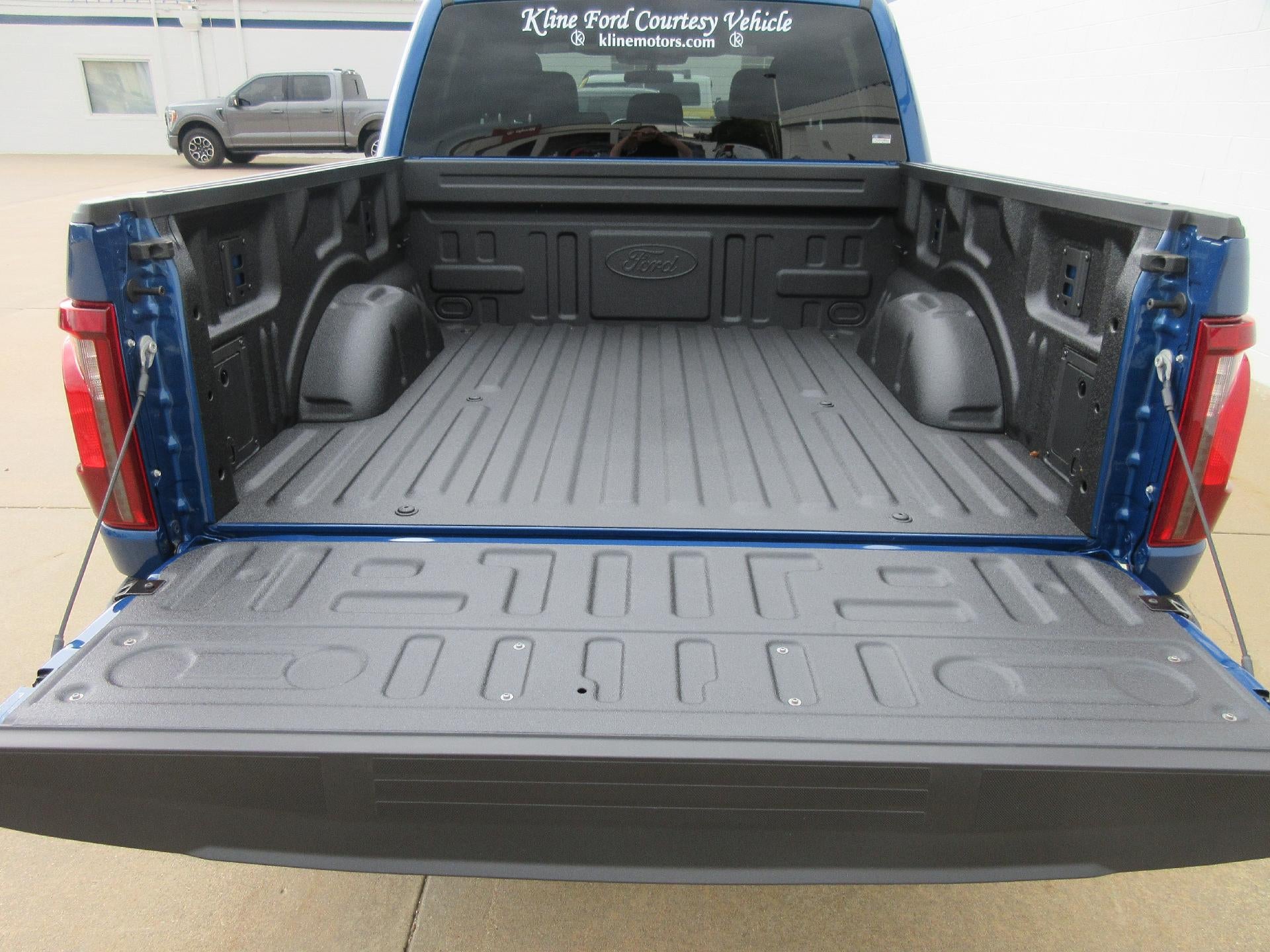 2025 Ford F-150 STX 4WD SuperCrew 5.5' Box