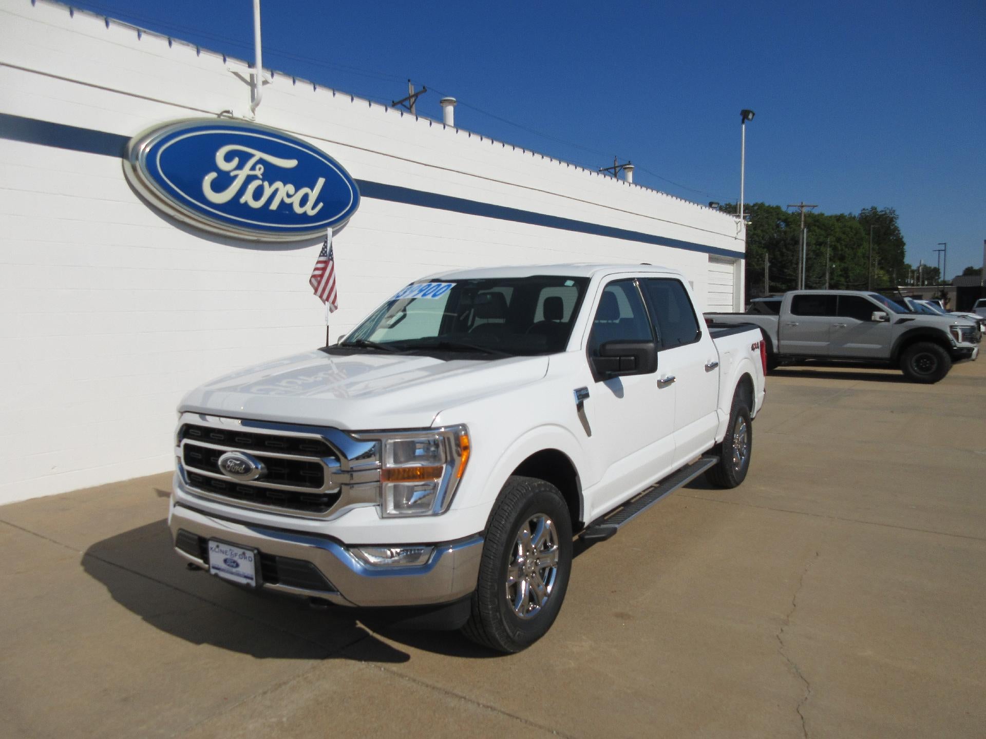2023 Ford F-150 XLT 4WD SuperCrew 5.5' Box