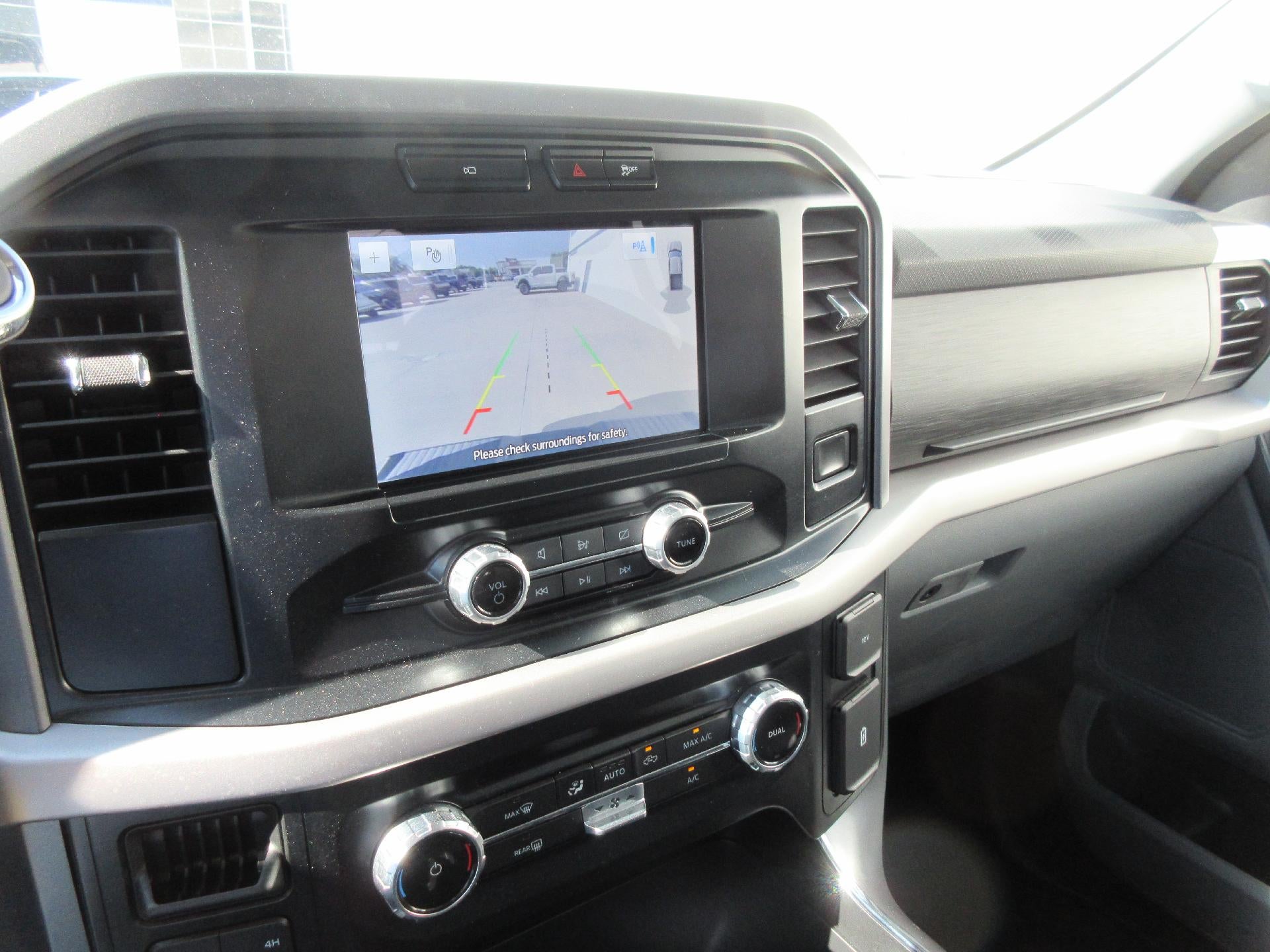 2023 Ford F-150 XLT 4WD SuperCrew 5.5' Box