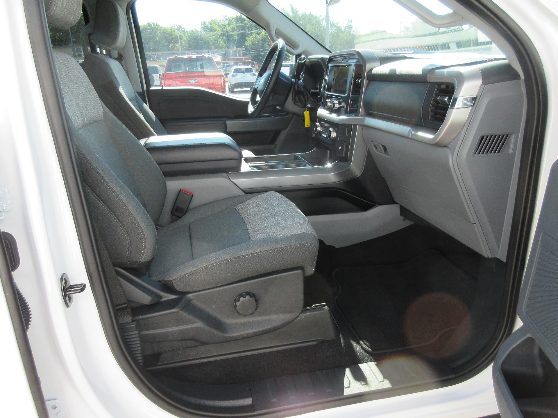 2023 Ford F-150 XLT 4WD SuperCrew 5.5' Box