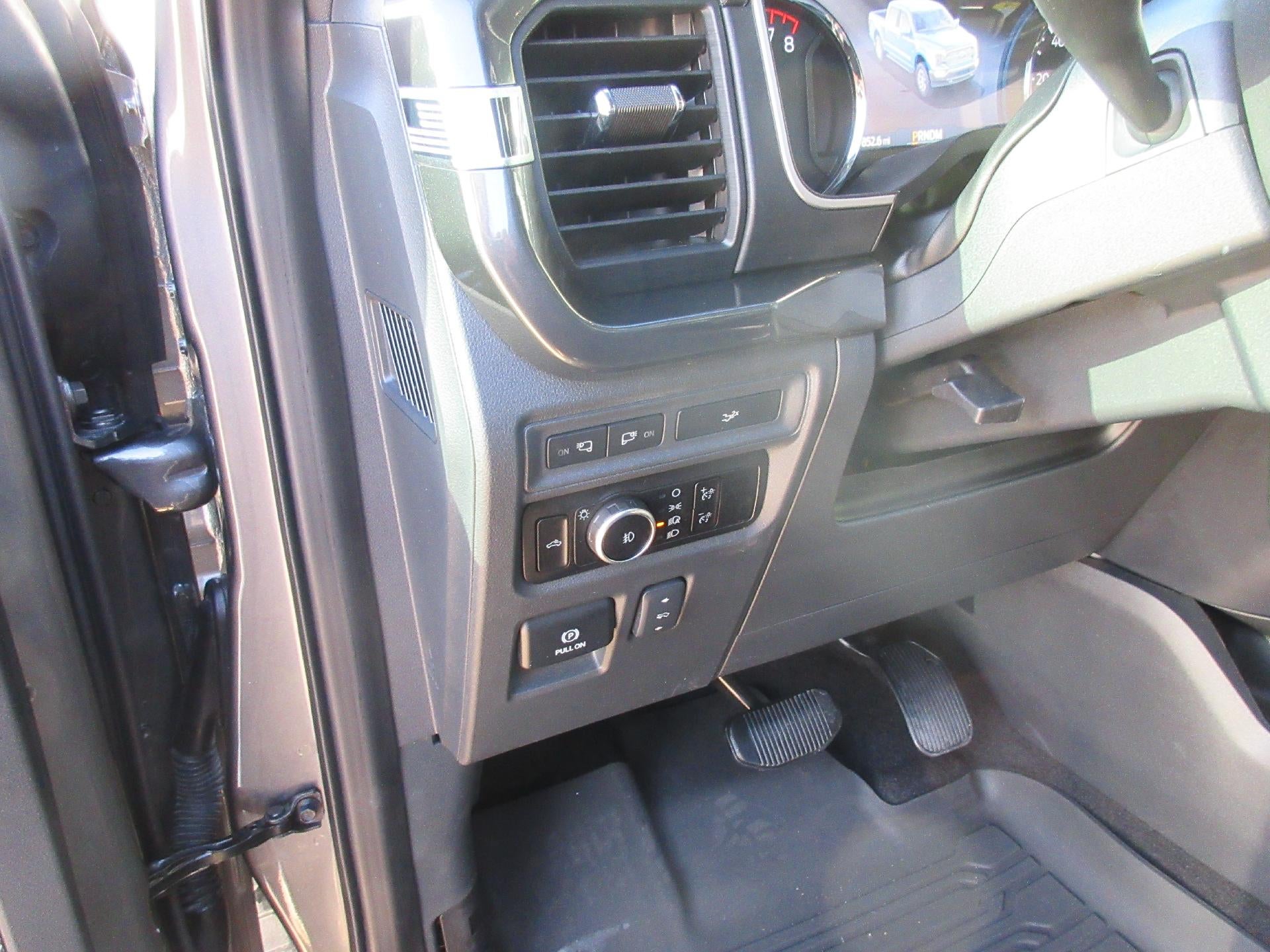 2023 Ford F-150 XLT 4WD SuperCrew 5.5' Box