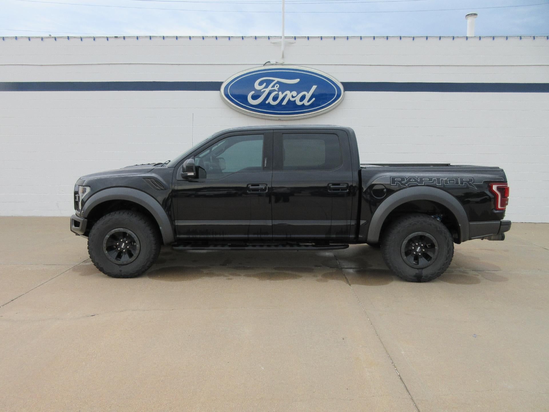 2018 Ford F-150 Raptor 4WD SuperCrew 5.5' Box
