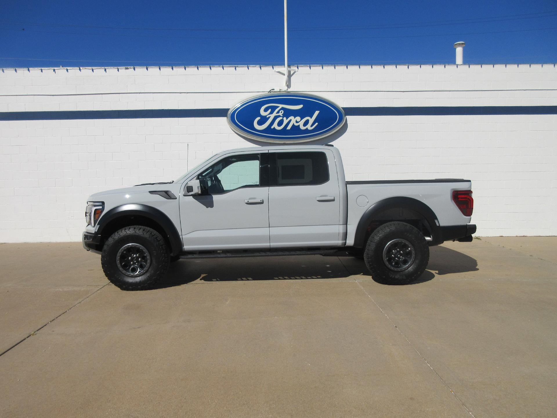 2026 Ford F-150 Raptor 4WD SuperCrew 5.5' Box
