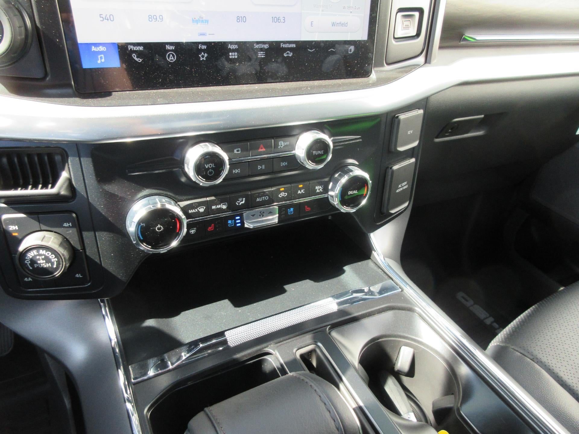 2025 Ford F-150 LARIAT 4WD SuperCrew 5.5' Box