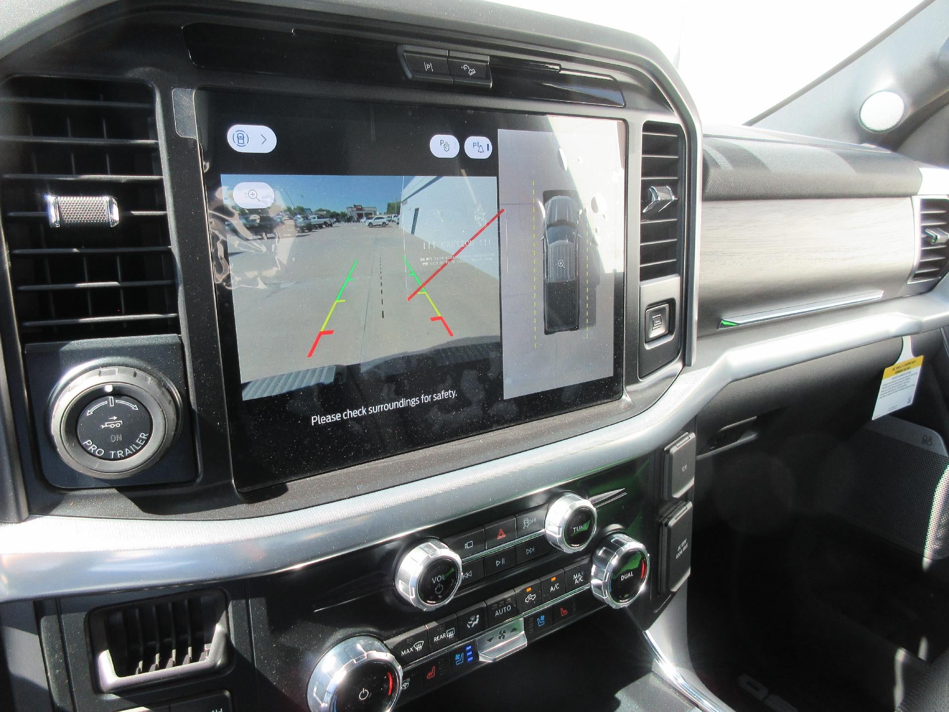 2025 Ford F-150 LARIAT 4WD SuperCrew 5.5' Box