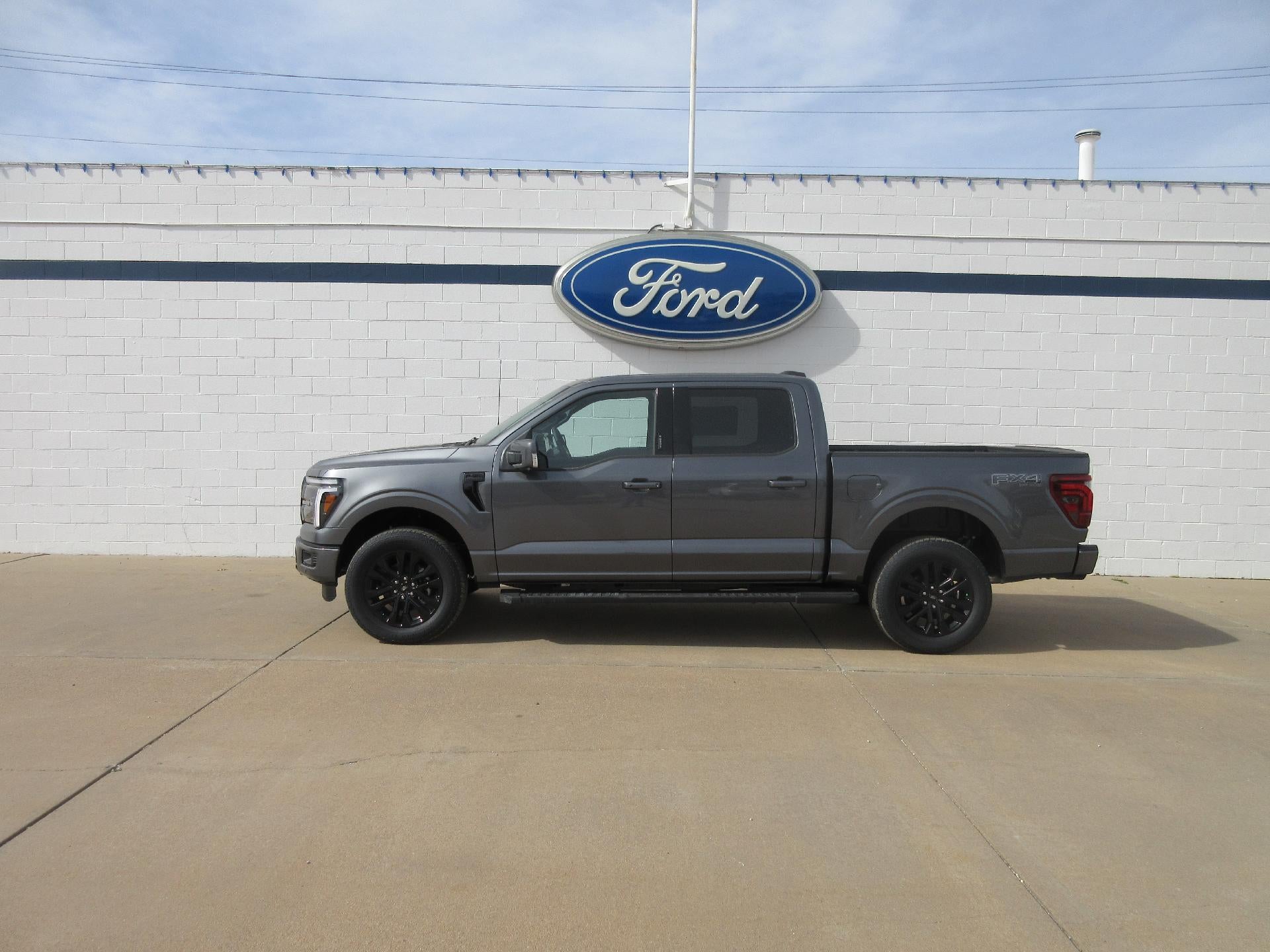 2026 Ford F-150 LARIAT 4WD SuperCrew 5.5' Box