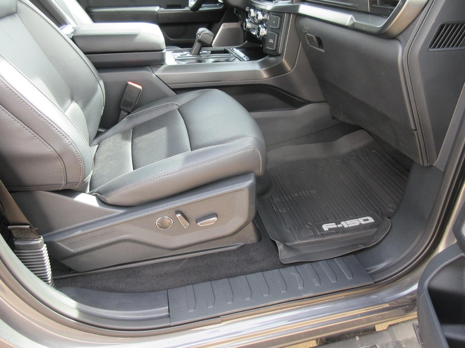 2026 Ford F-150 LARIAT 4WD SuperCrew 5.5' Box