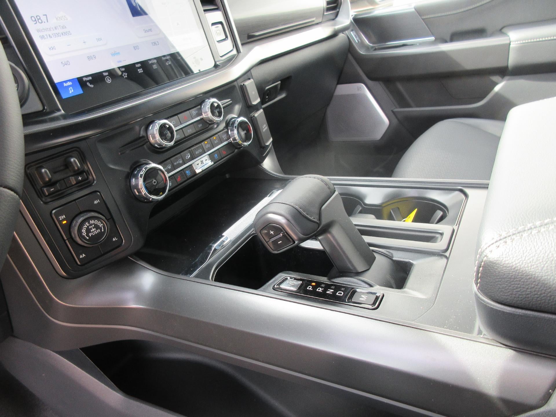 2026 Ford F-150 LARIAT 4WD SuperCrew 5.5' Box