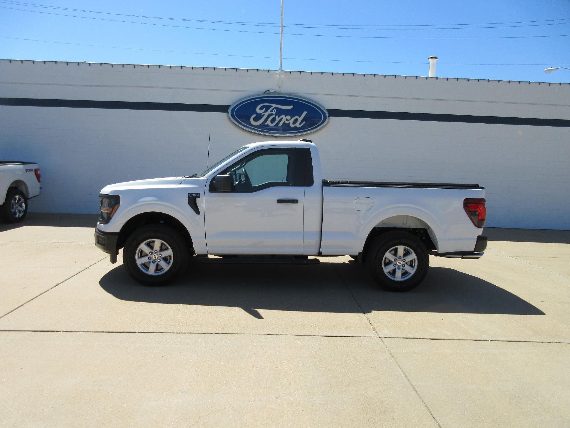 2024 Ford F-150 XL 2WD Reg Cab 6.5' Box