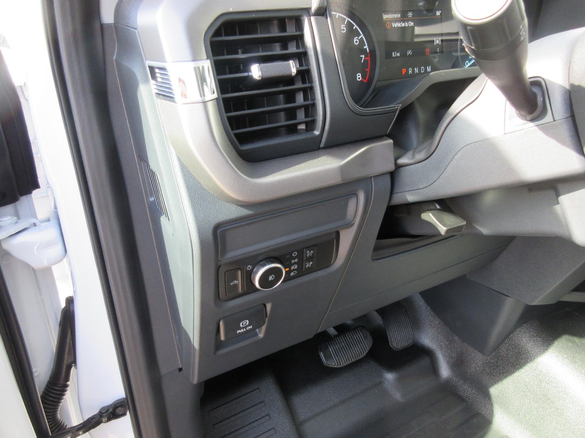 2026 Ford F-150 XL 4WD Reg Cab 8' Box