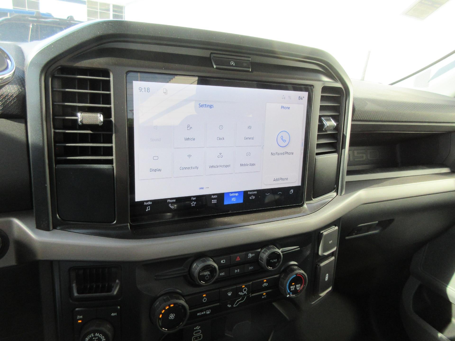 2026 Ford F-150 XL 4WD Reg Cab 8' Box