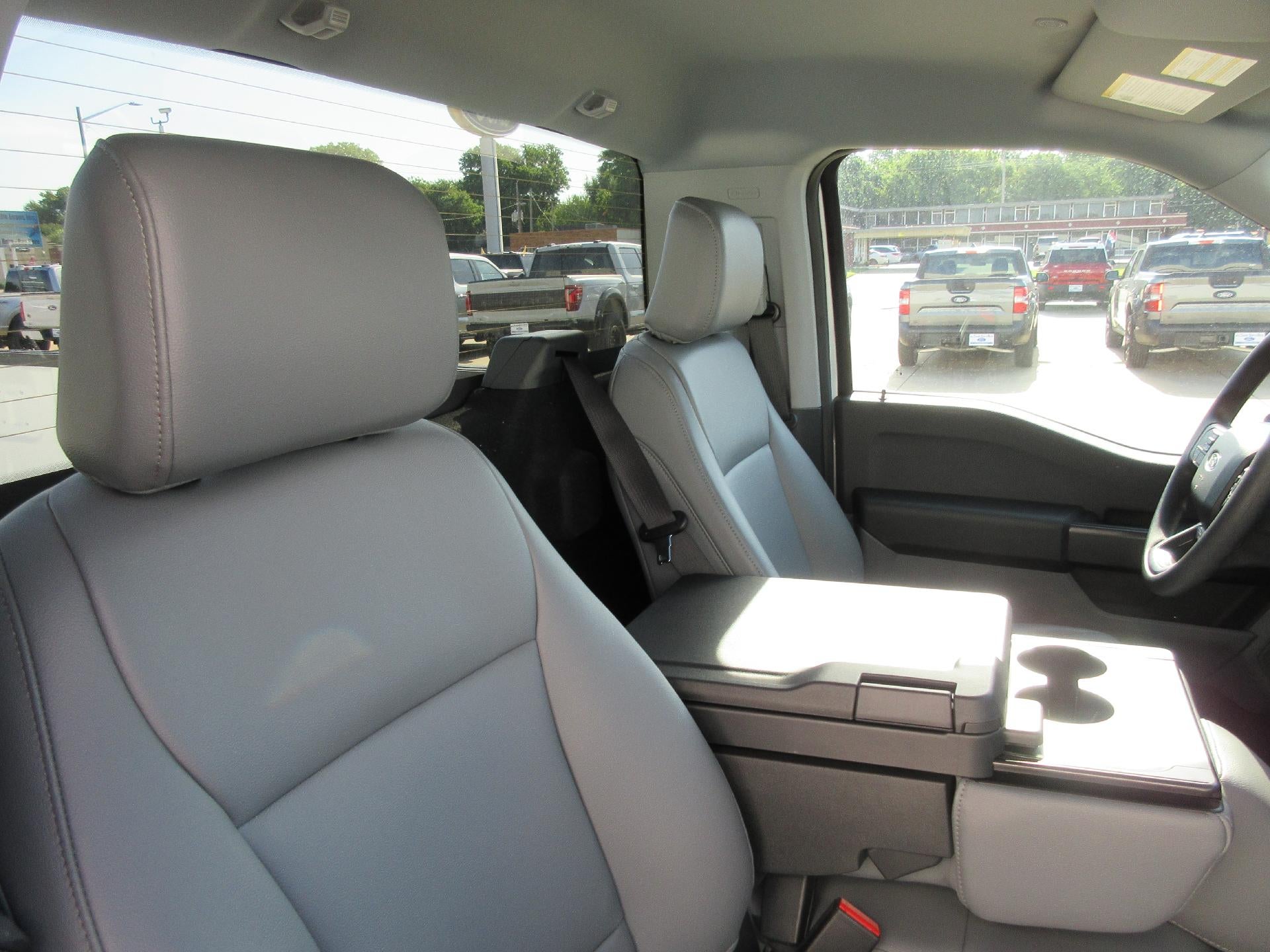 2026 Ford F-150 XL 4WD Reg Cab 8' Box