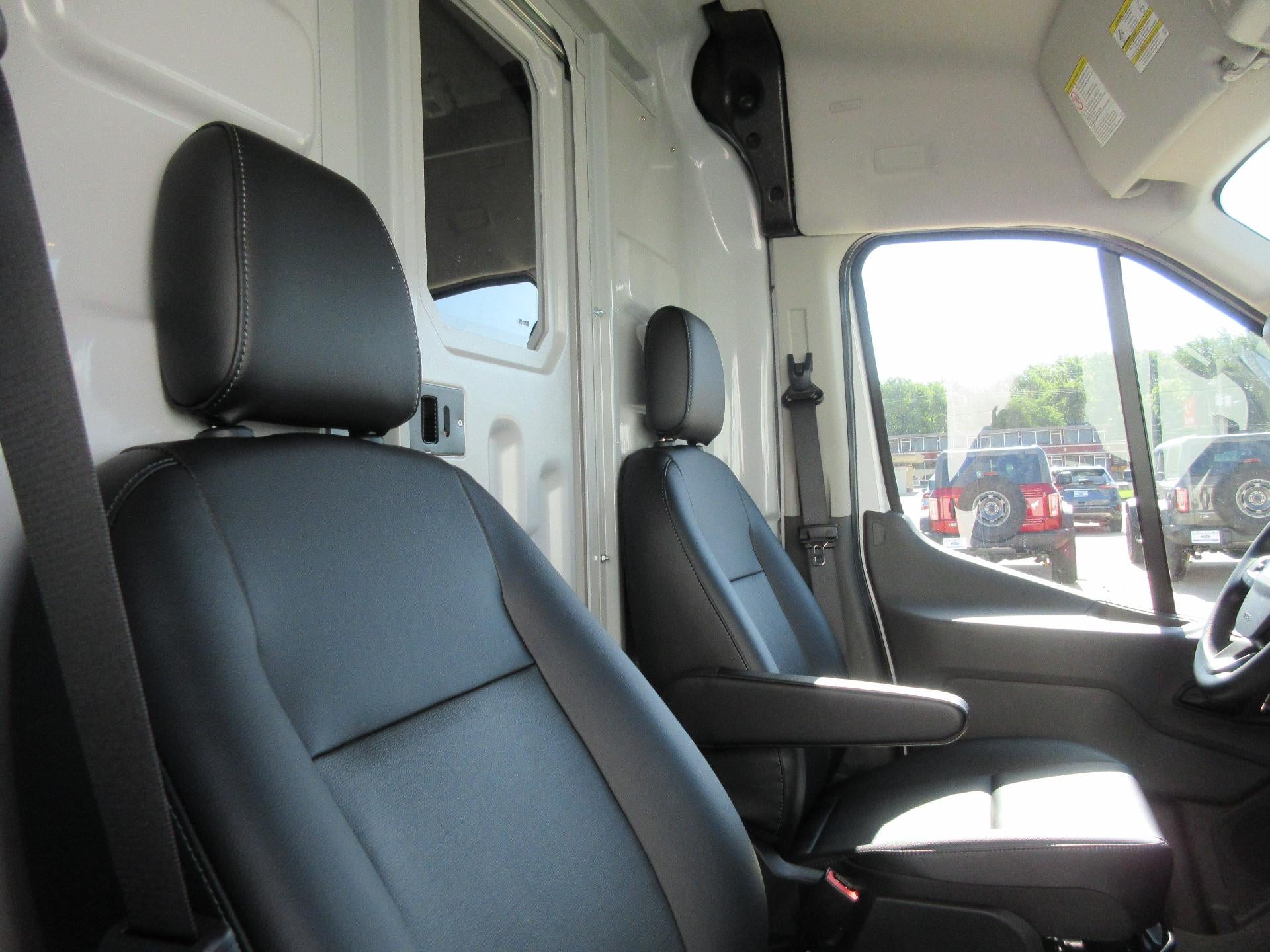 2025 Ford Transit Cargo Van T-150 148" Med Rf 8670 GVWR RWD