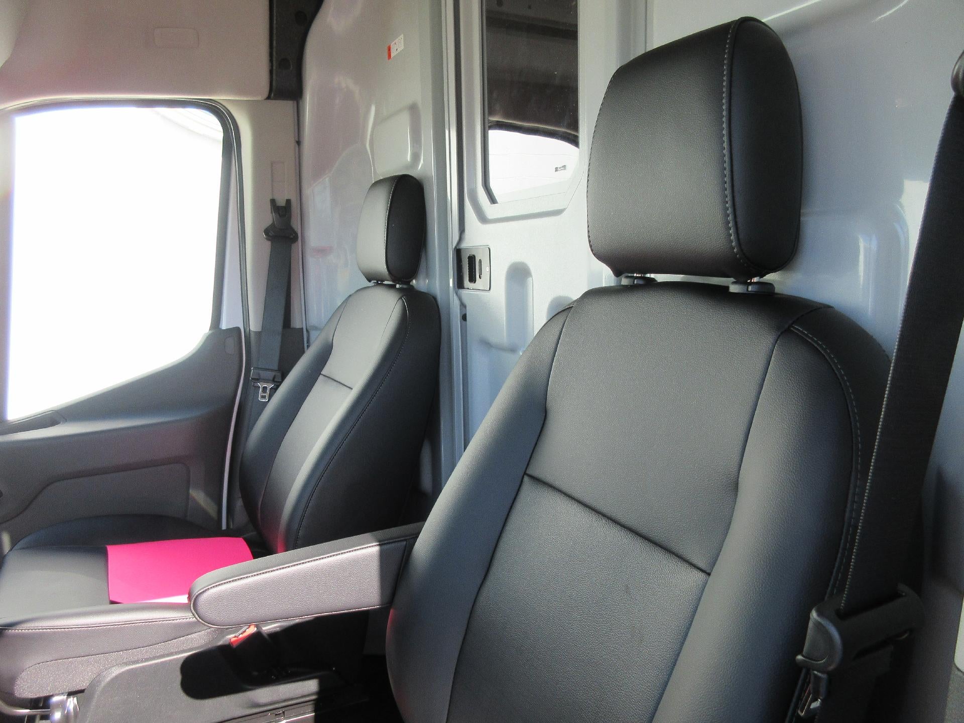 2025 Ford Transit Cargo Van T-150 148" Med Rf 8670 GVWR RWD