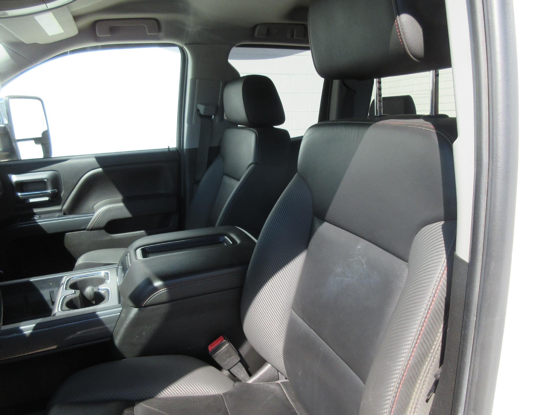 2015 GMC Sierra 2500HD available WiFi Double Cab Standard Box 4-Wheel Drive SLT