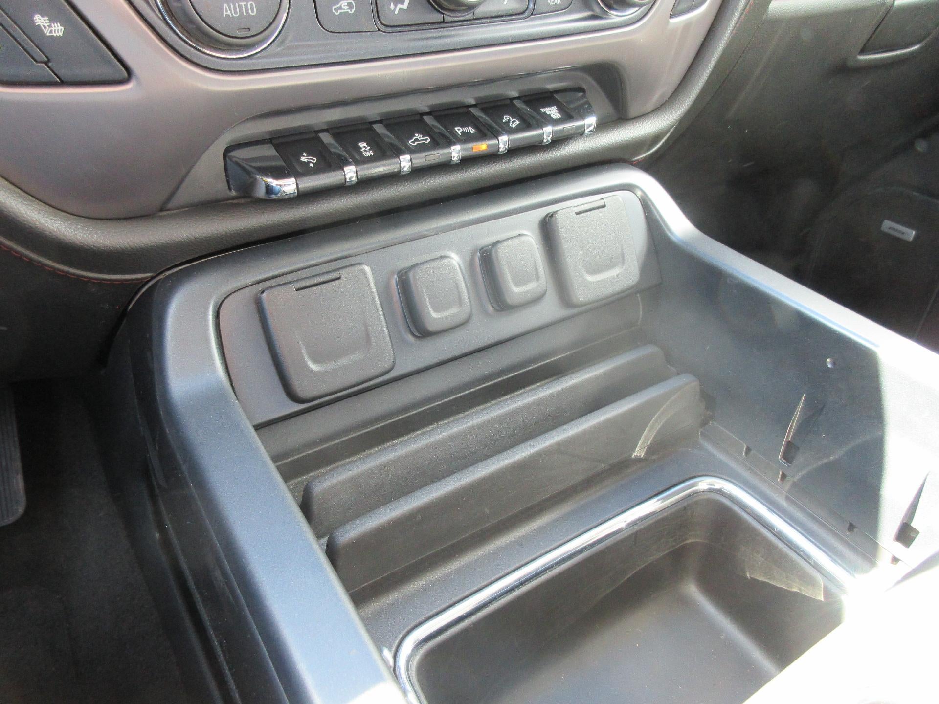 2015 GMC Sierra 2500HD available WiFi Double Cab Standard Box 4-Wheel Drive SLT