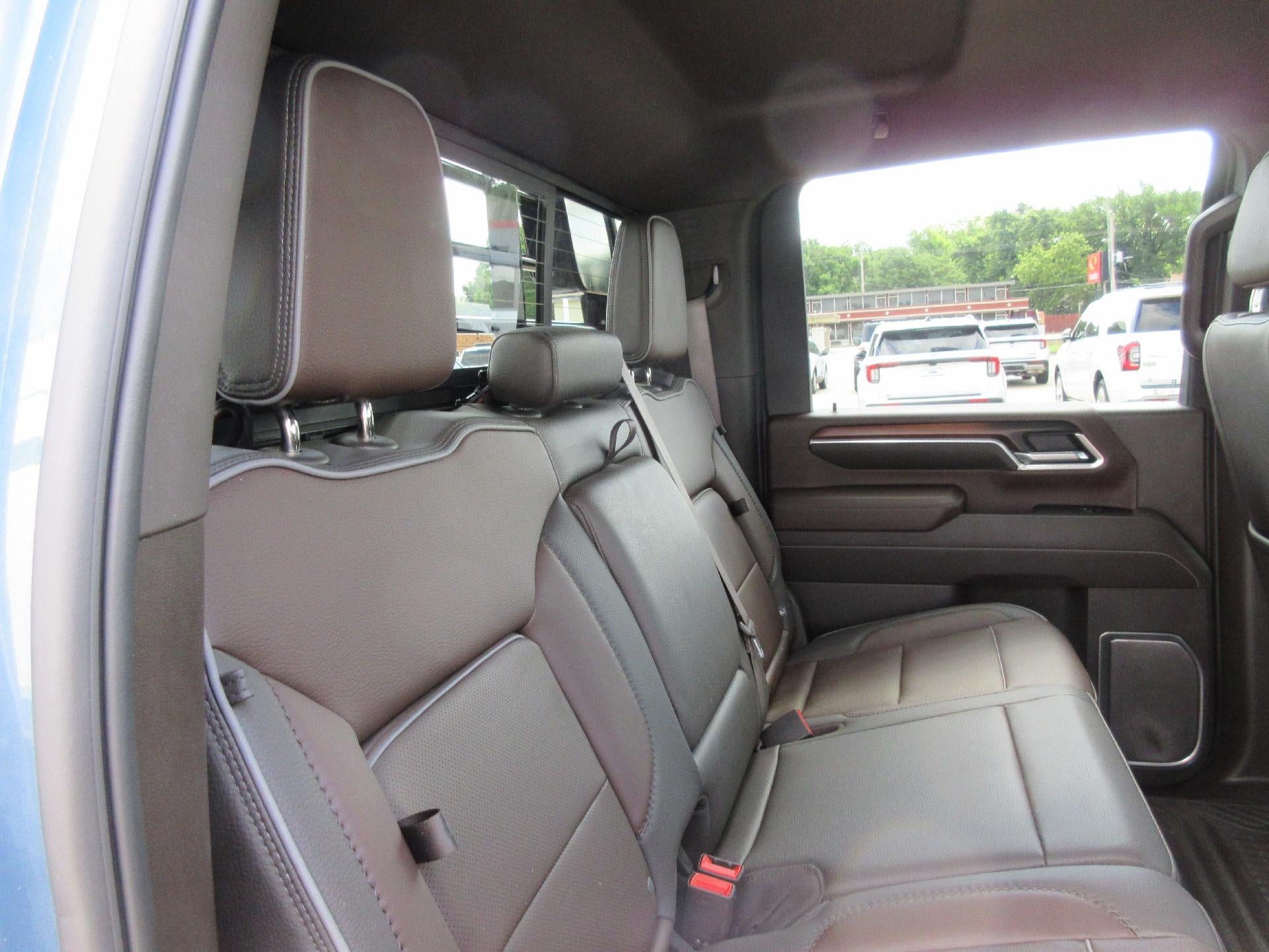 2025 GMC Sierra 3500HD Crew Cab Standard Box 4-Wheel Drive Denali