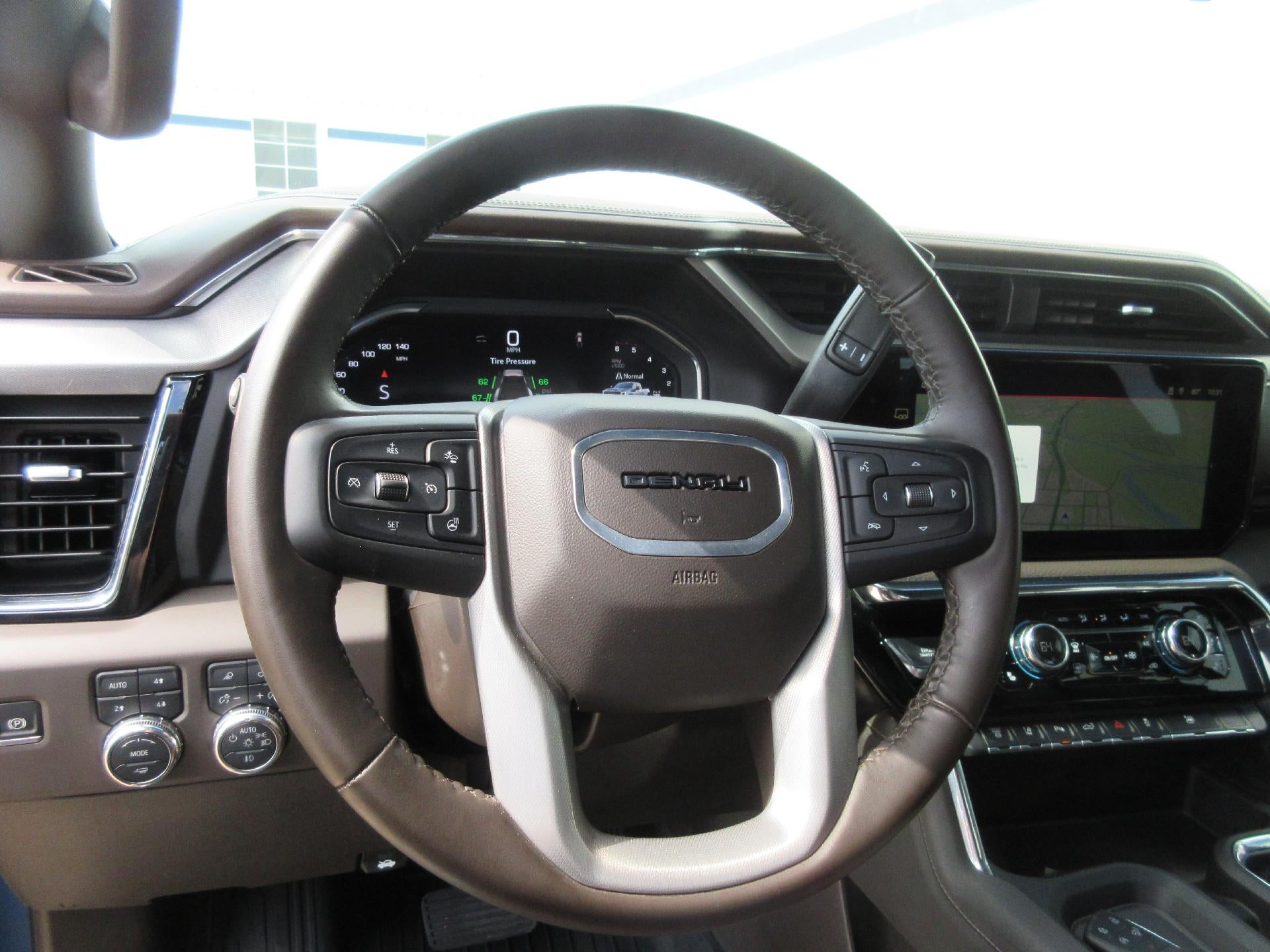 2025 GMC Sierra 3500HD Crew Cab Standard Box 4-Wheel Drive Denali