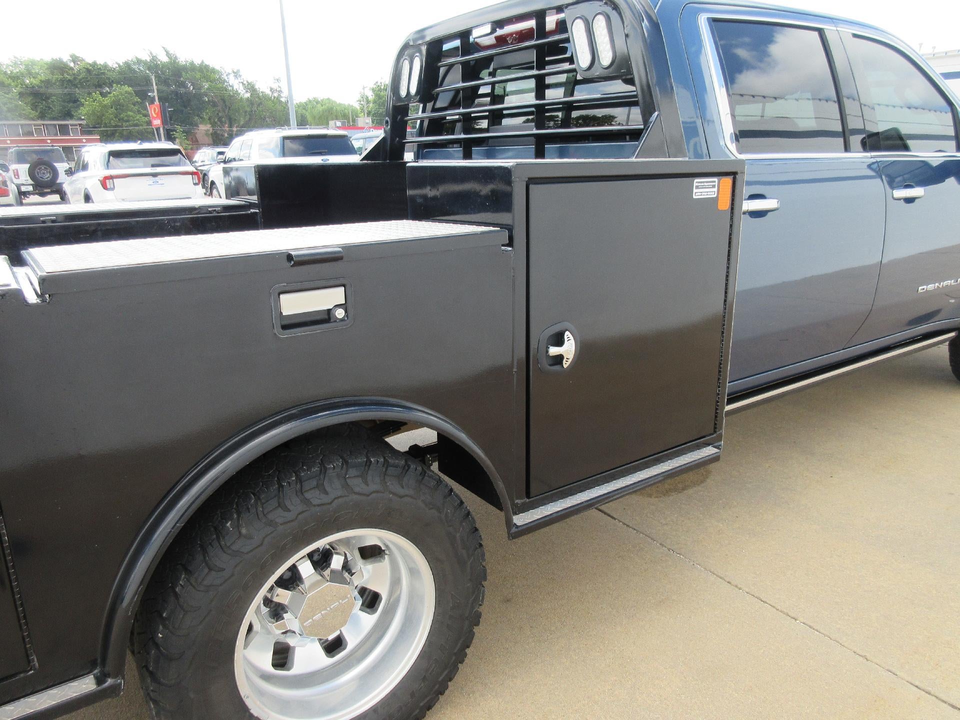 2025 GMC Sierra 3500HD Crew Cab Standard Box 4-Wheel Drive Denali